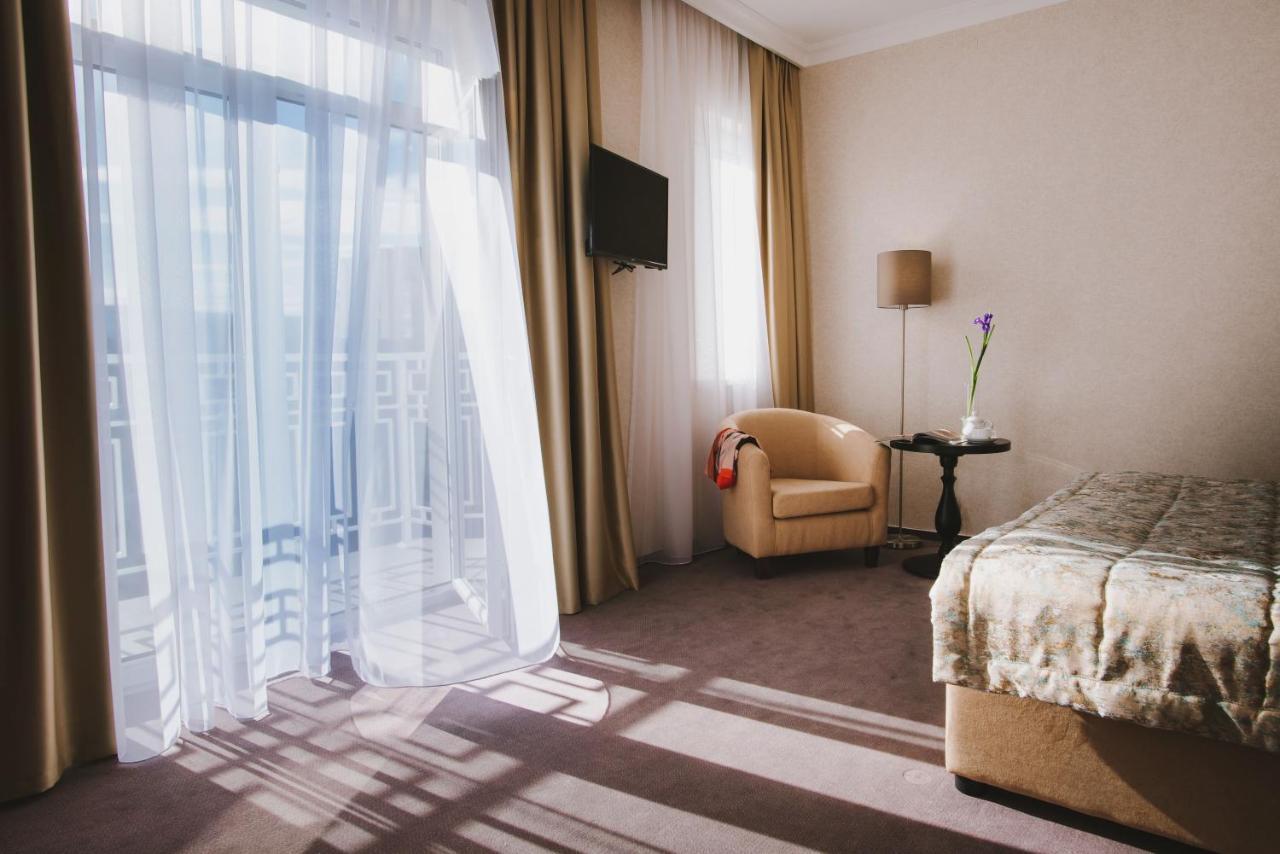 Hotel Alkor Truskavets Exterior foto